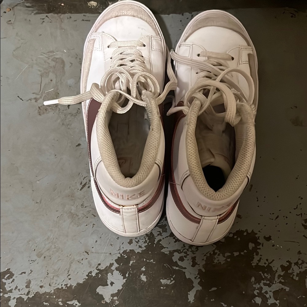Nike White and Brown Classic Sneakers